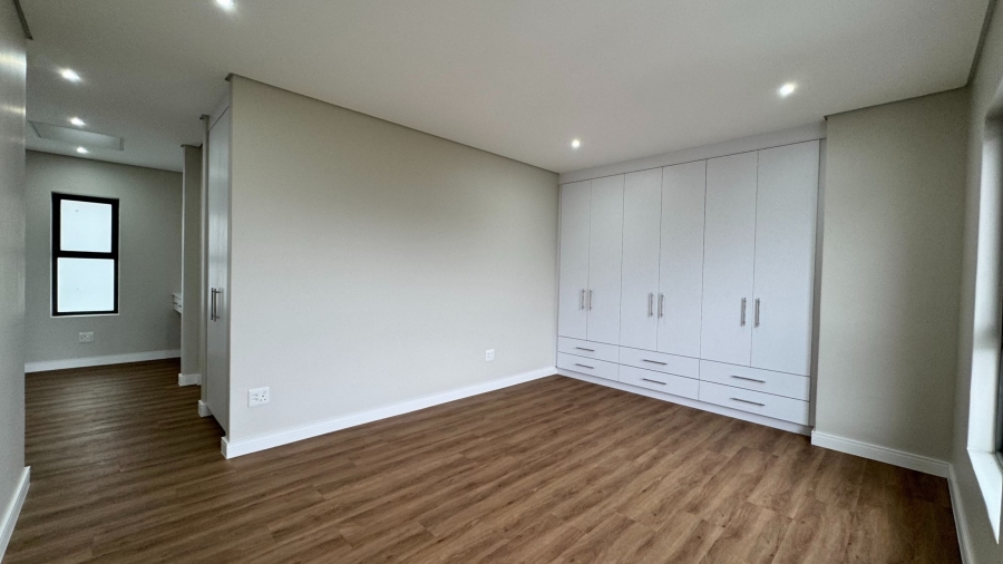3 Bedroom Property for Sale in Croydon Gardens Estate Western Cape